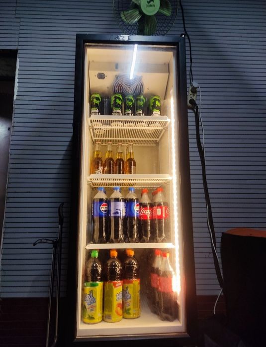 Ветринный холодильник