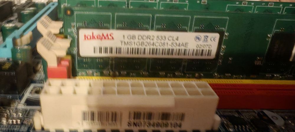 Placa bază gigabyte 775