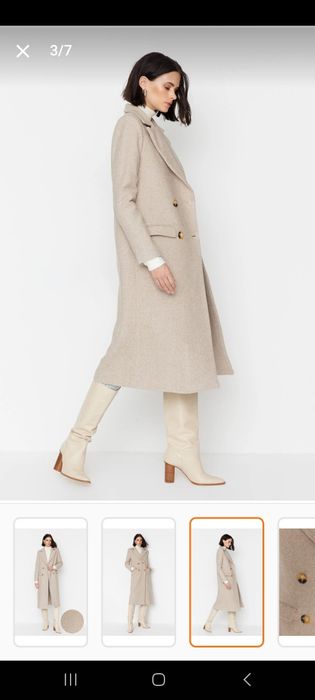 Стилно дамско дълго палто, с модерна шарка шеврон в бежово