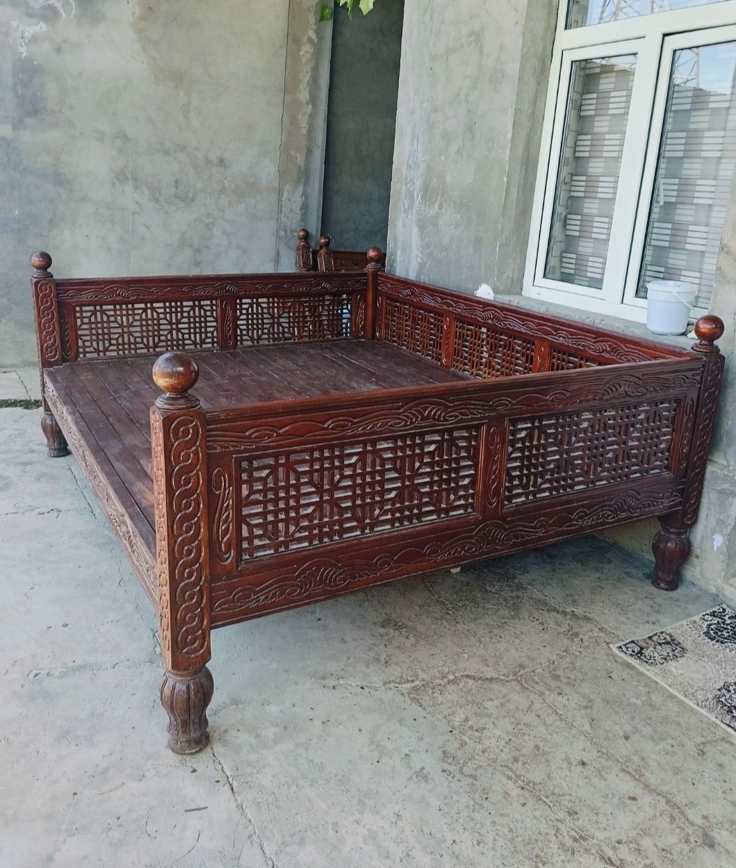Tapchan sotiladi 2.5ga 2 metr