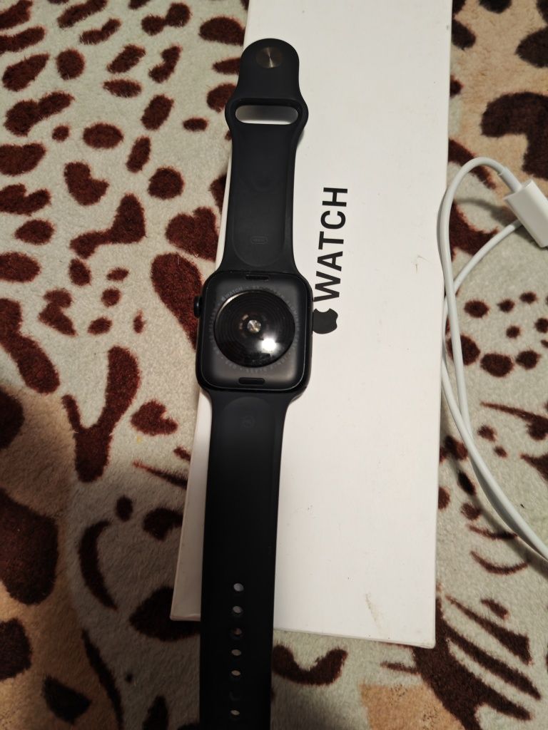 Apple watch se..