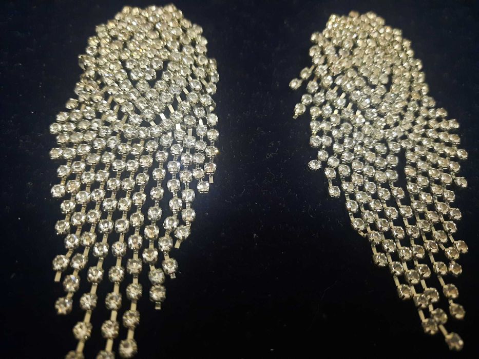 Продам серьги вечерние, новые, очень хорошего качества