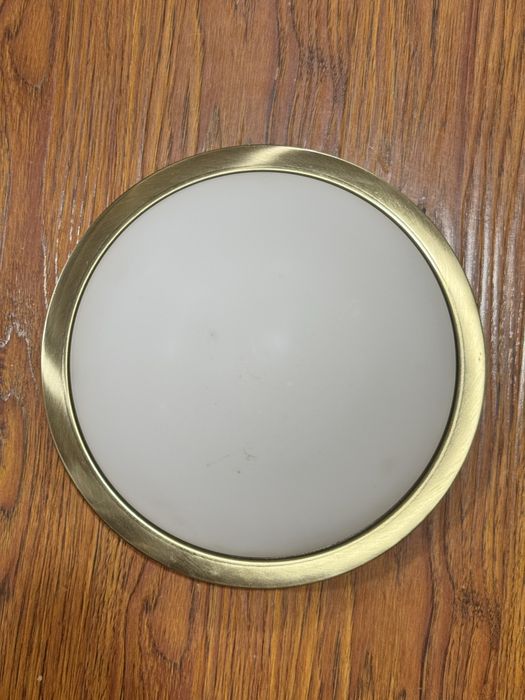 Бра (люстра) бывшая в употреблении