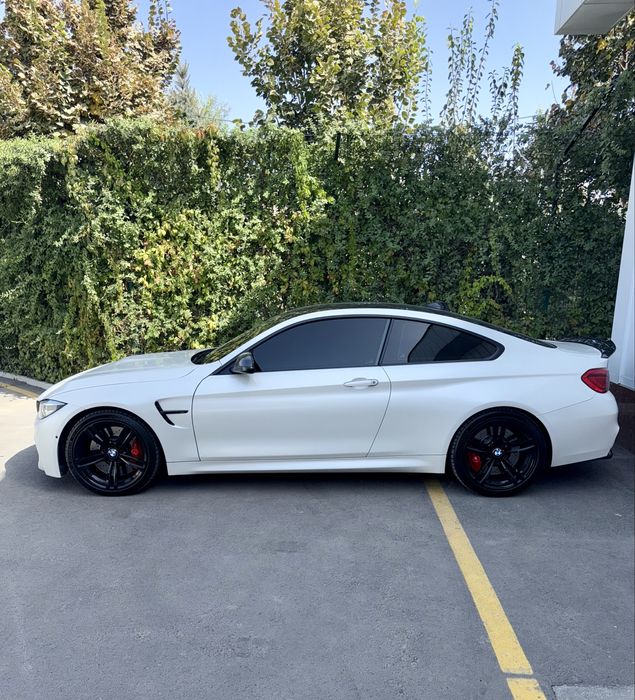 Продаеться единственный BMW кузове M4 F82 в УЗБ