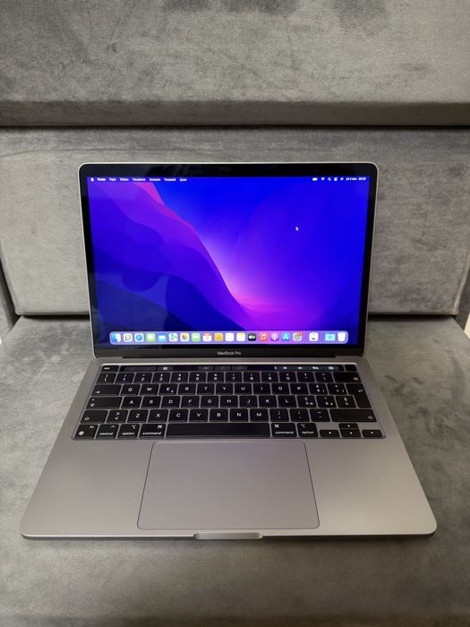 MacBook Pro M1 - 13’ - 256GB - Silver - 8GB RAM