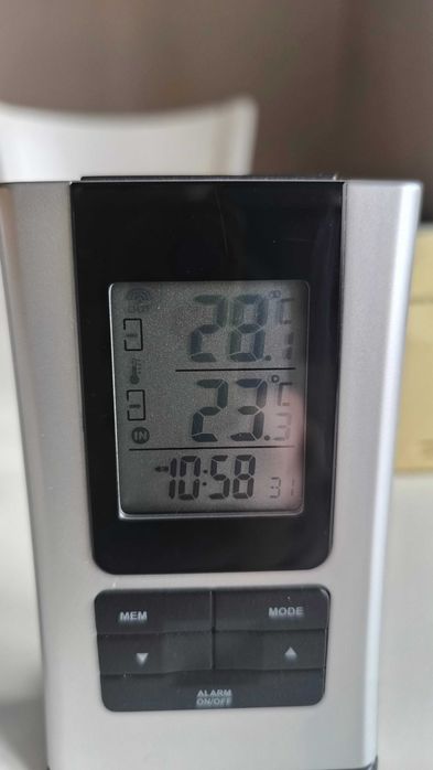 Метеорологични станции безжични с външни датчици 2 броя независими