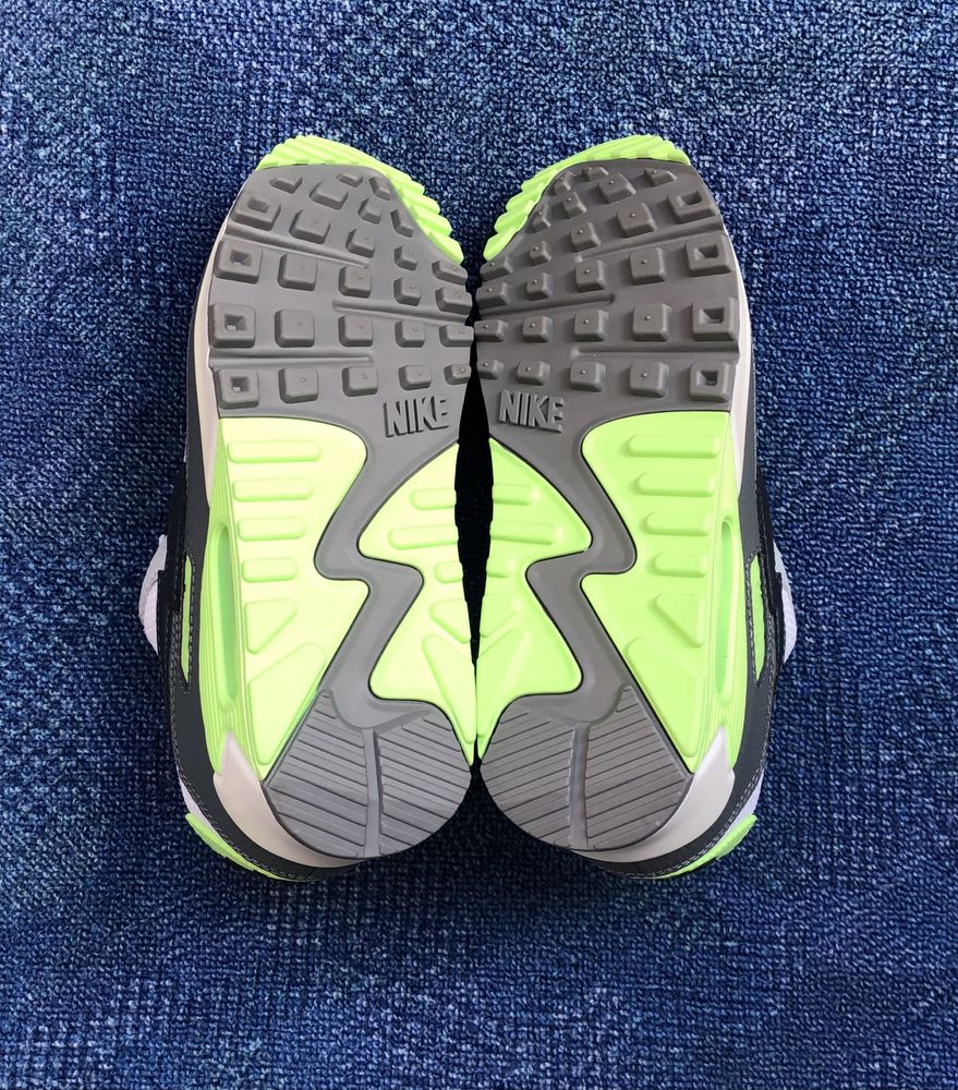 Nike Air Max 90 ОРИГИНАЛНИ дамски маратонки 38,5/24,5см