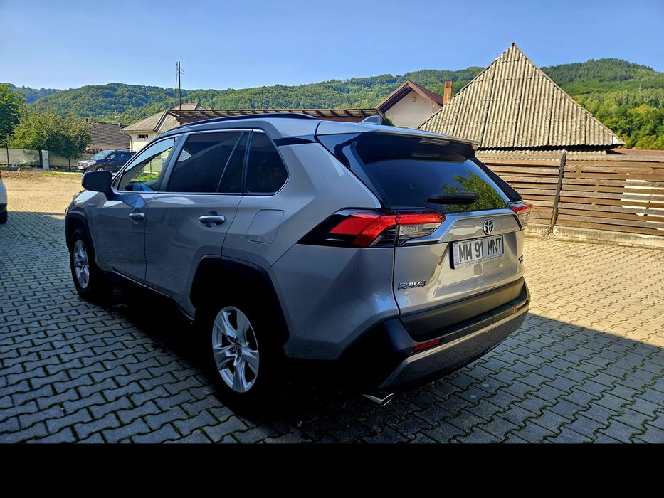 Toyota RAV4 2.5 Hybrid 4x4 VVT-iE Exclusive aproape noua 28.000 km