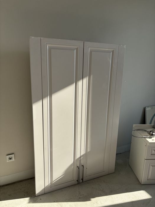 Шкаф и раковина в ванную