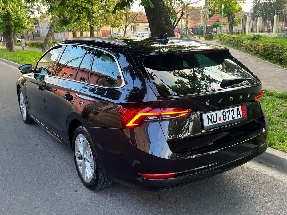 Skoda ocatvia 4 an 2021  1.5 tsi  150 cp virtual disronic far Matrix l