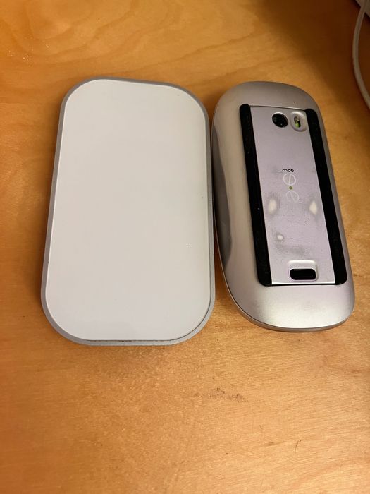 Apple Magic Mouse + Charging Pad