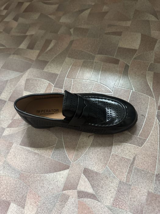 Продам туфли школьные мальчик