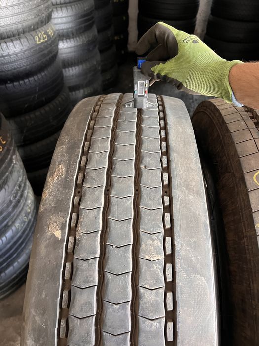 2 anvelope camion/autocar 295/80/22.5 Michelin !