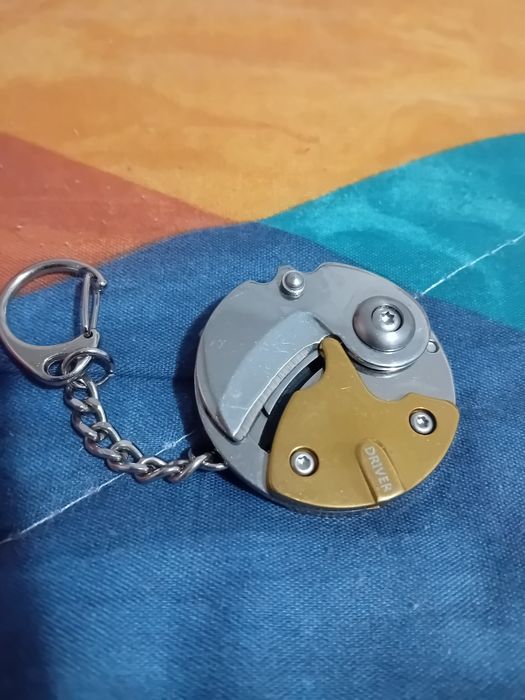 £ briceag breloc nou multifuncțional