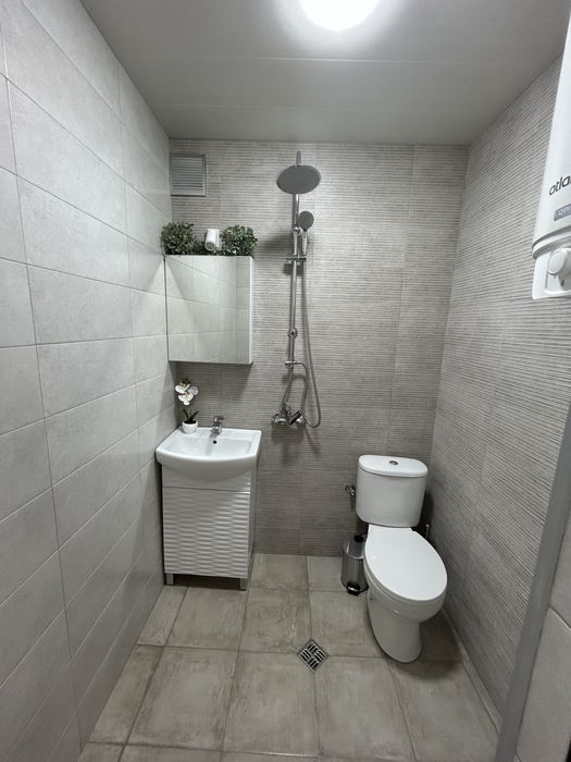 Продавам двустаен апартамент