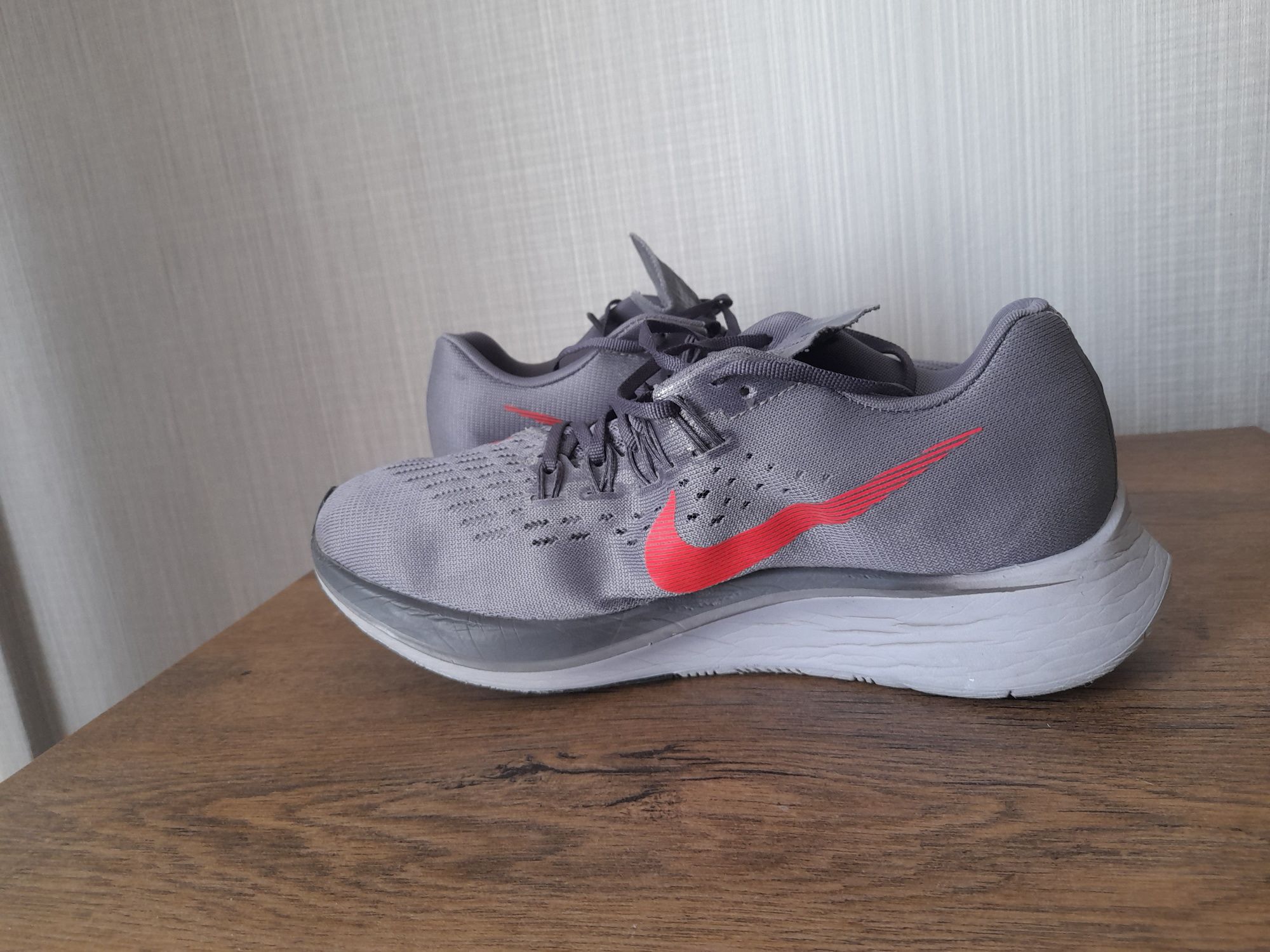 Nike Zoom fly Running маратонки 41 номер.