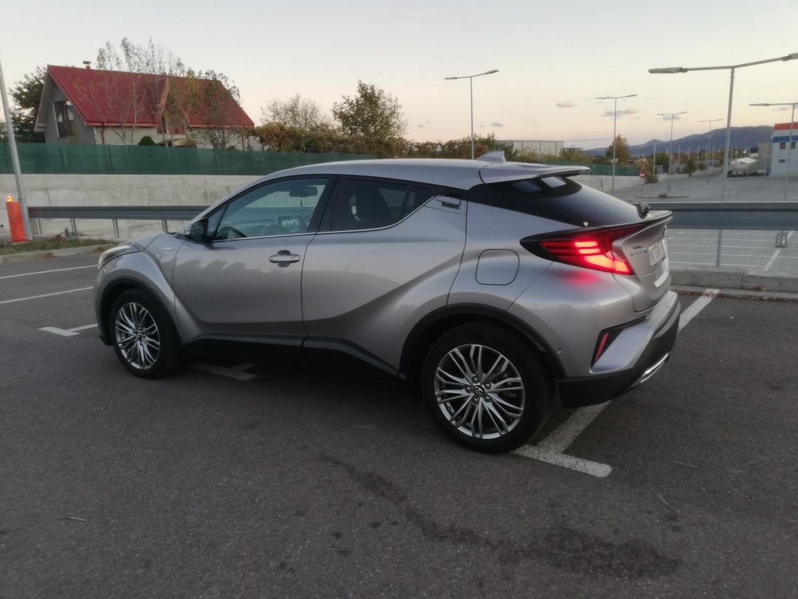 Toyota chr 2.0 hybrid 182 cp