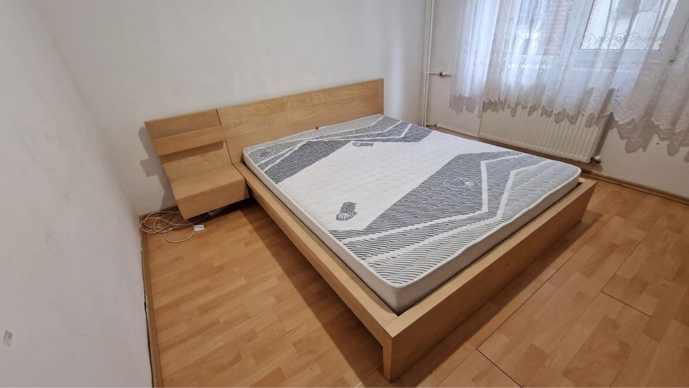 Pat Ikea MALM si 2 noptiere