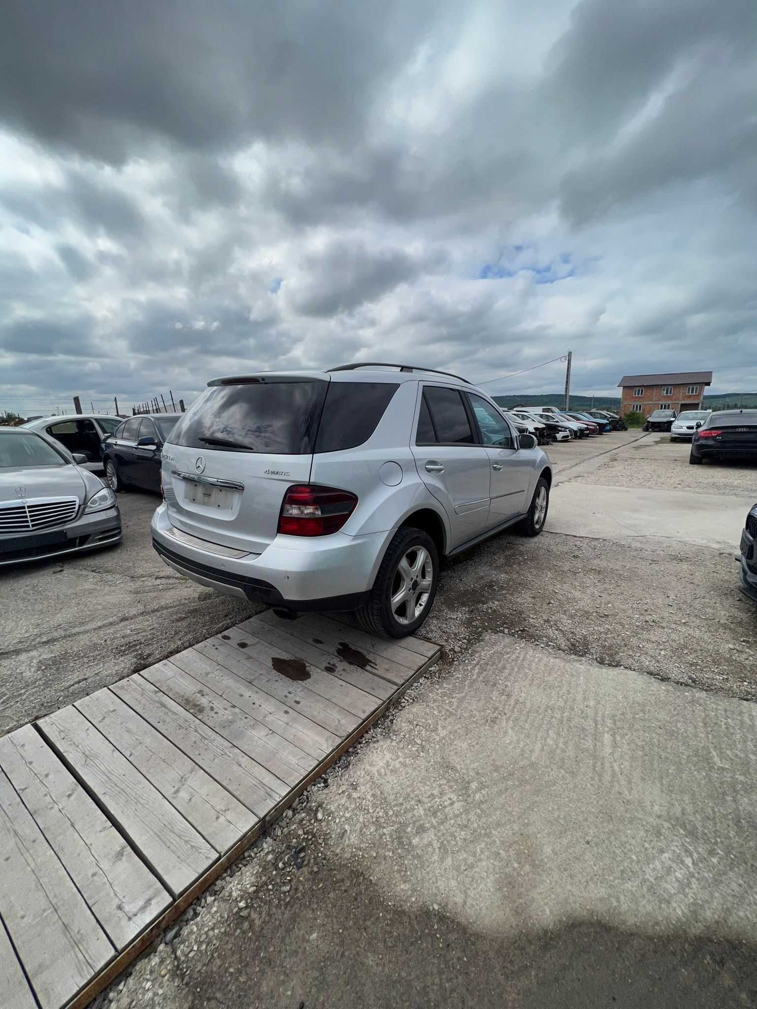 Dezmembram MERCEDES ML W164 320, 3.0CDI V6, AN 2008