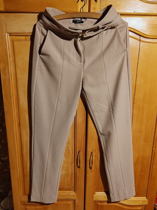 Дамски маркови панталон.MARCIANO GUESS