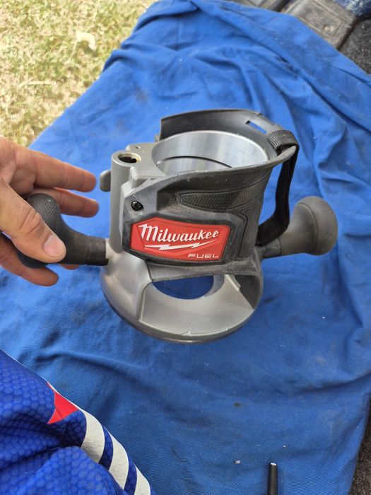 Suport freză milwaukee m18 fuel