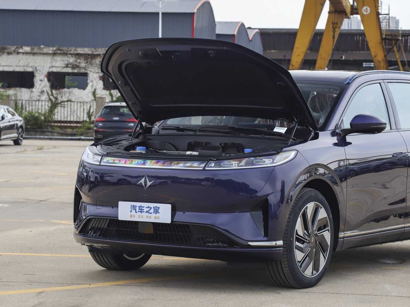 Dongfeng Yipai 008 стоит всего 22 450 долларов.