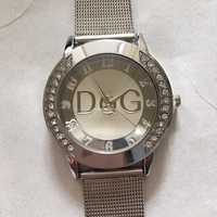 Продавам нов часовник DQG