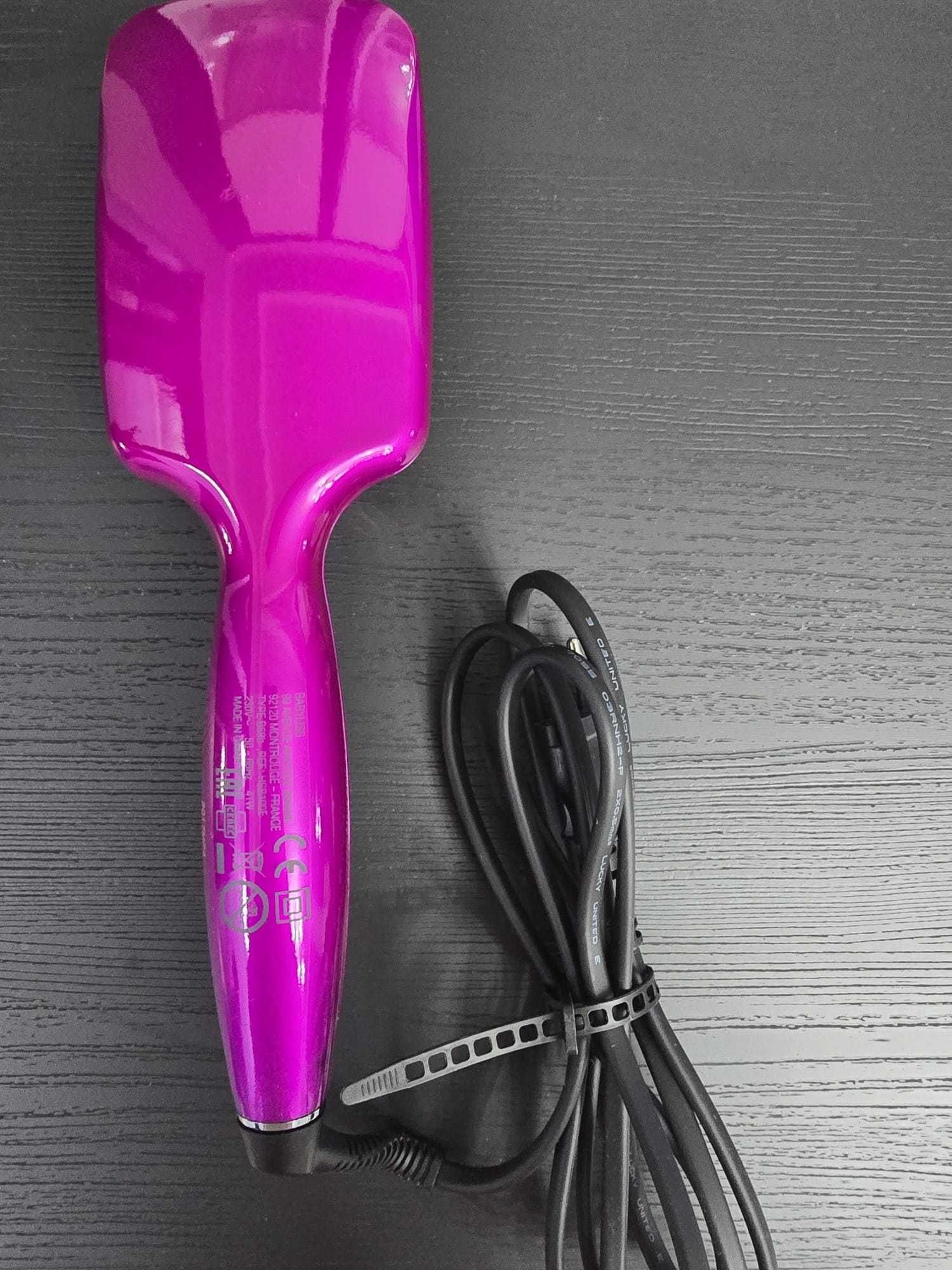 Babyliss perie pentru indreptat parul
