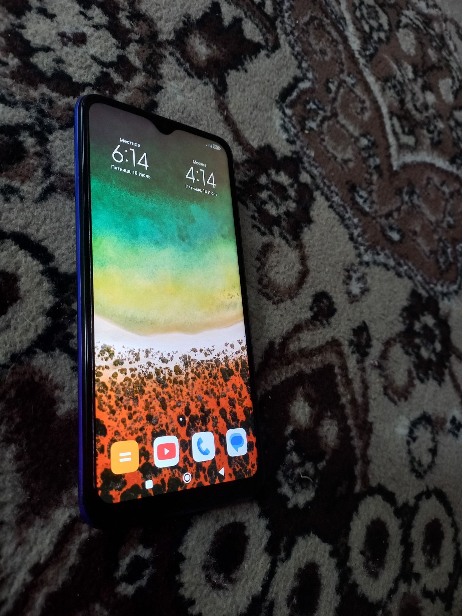 Redmi 9 holati tiniq 64GB hotirasi 2 sim kartasi imeyka bo'gan .