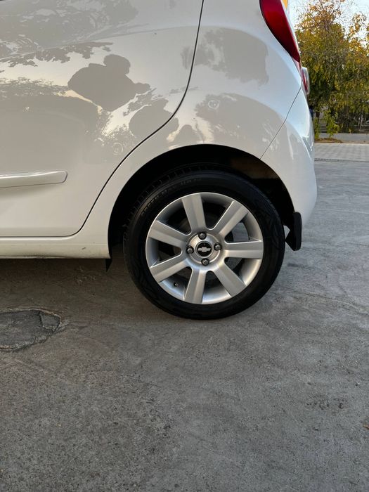 Spark Diska Balon 195 55 R15 Holati yaxshi Ayibi Yoq