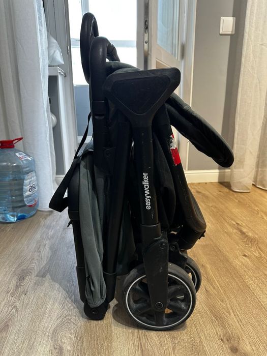 Коляска Easywalker.