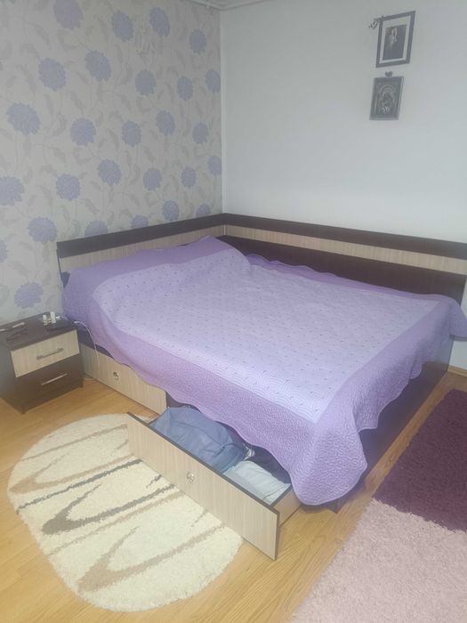 Pat de colț pentru saltea 160 x 200