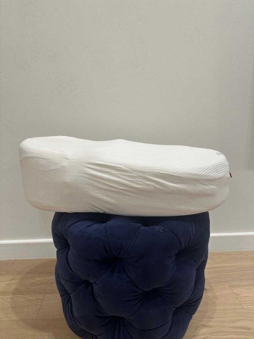 Продам кокон для новорожденных Red Castle