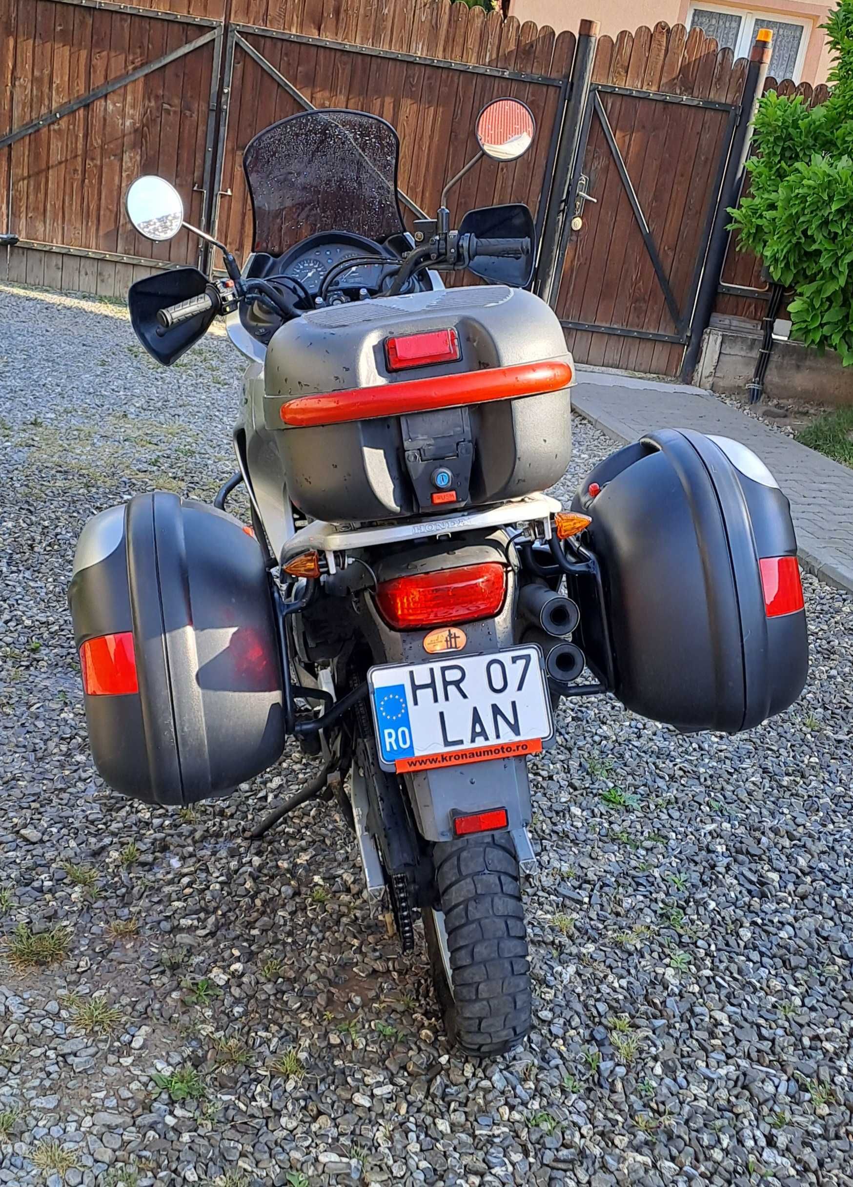 Honda Transalp XL650V