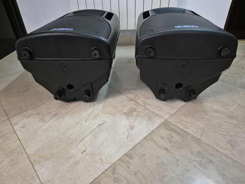 Vand două boxe Fbt himaxx 60 impecabile cu huse originale