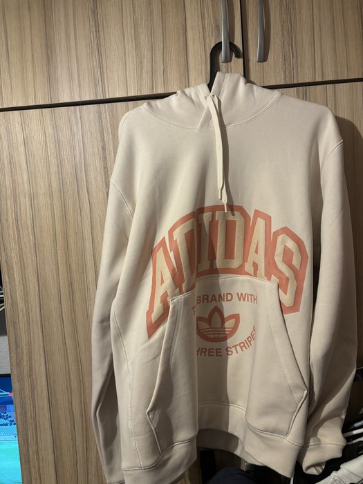 Суичър- adidas-L