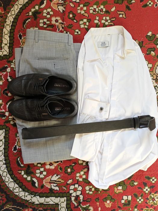 Продается костюм