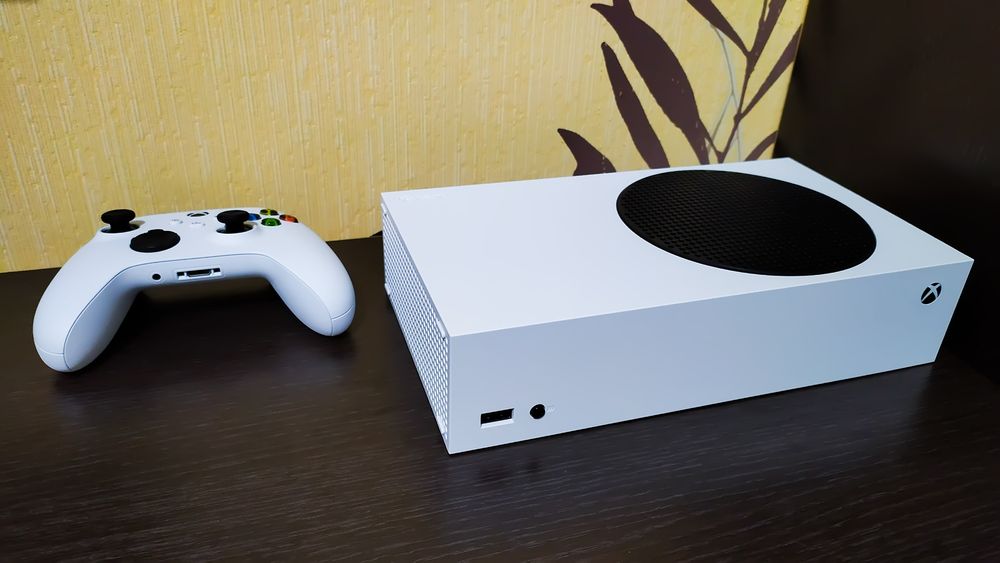 XBox series S белый