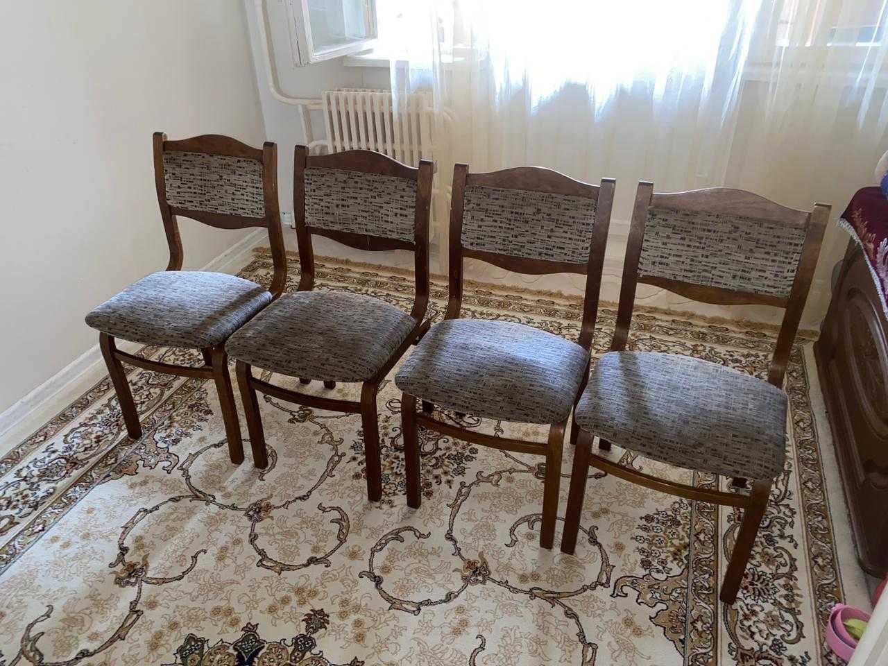 Продаются стулья гостиные в хорошем состоянии, 4 шт.