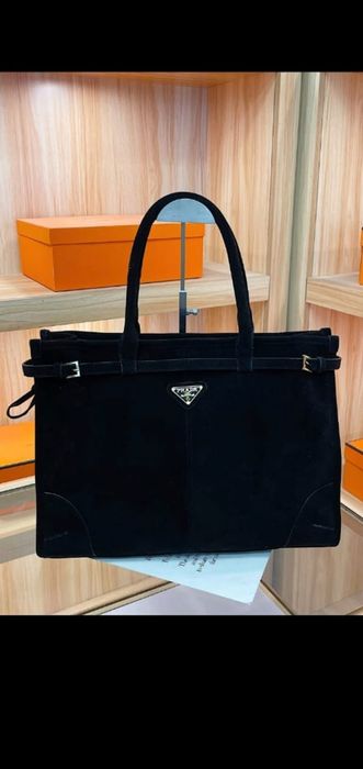 Geanta Prada, model 2026, 2 modele