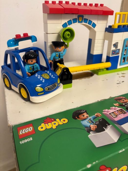 Set Lego  complet - Sectia de Politie - cod 10902