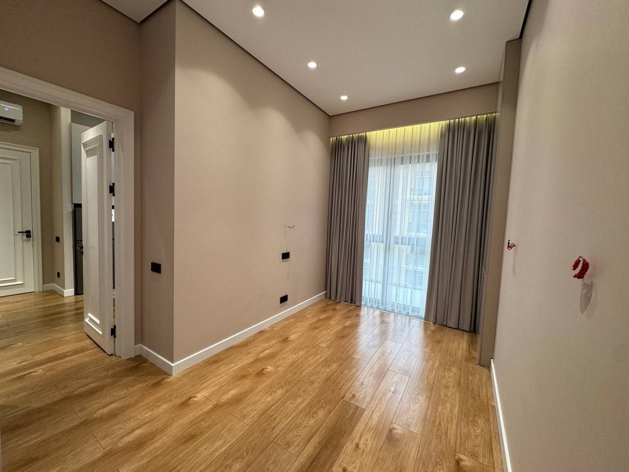 Продаётся 3ком/5/6 ЖК Mirabad Avenue 83м² ор-р: "Grand Mir Hotel"