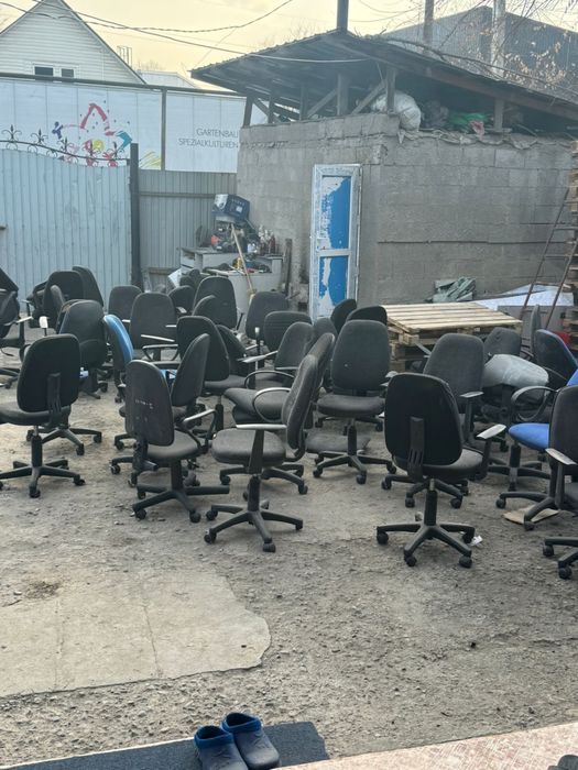 Продам кресла б/у