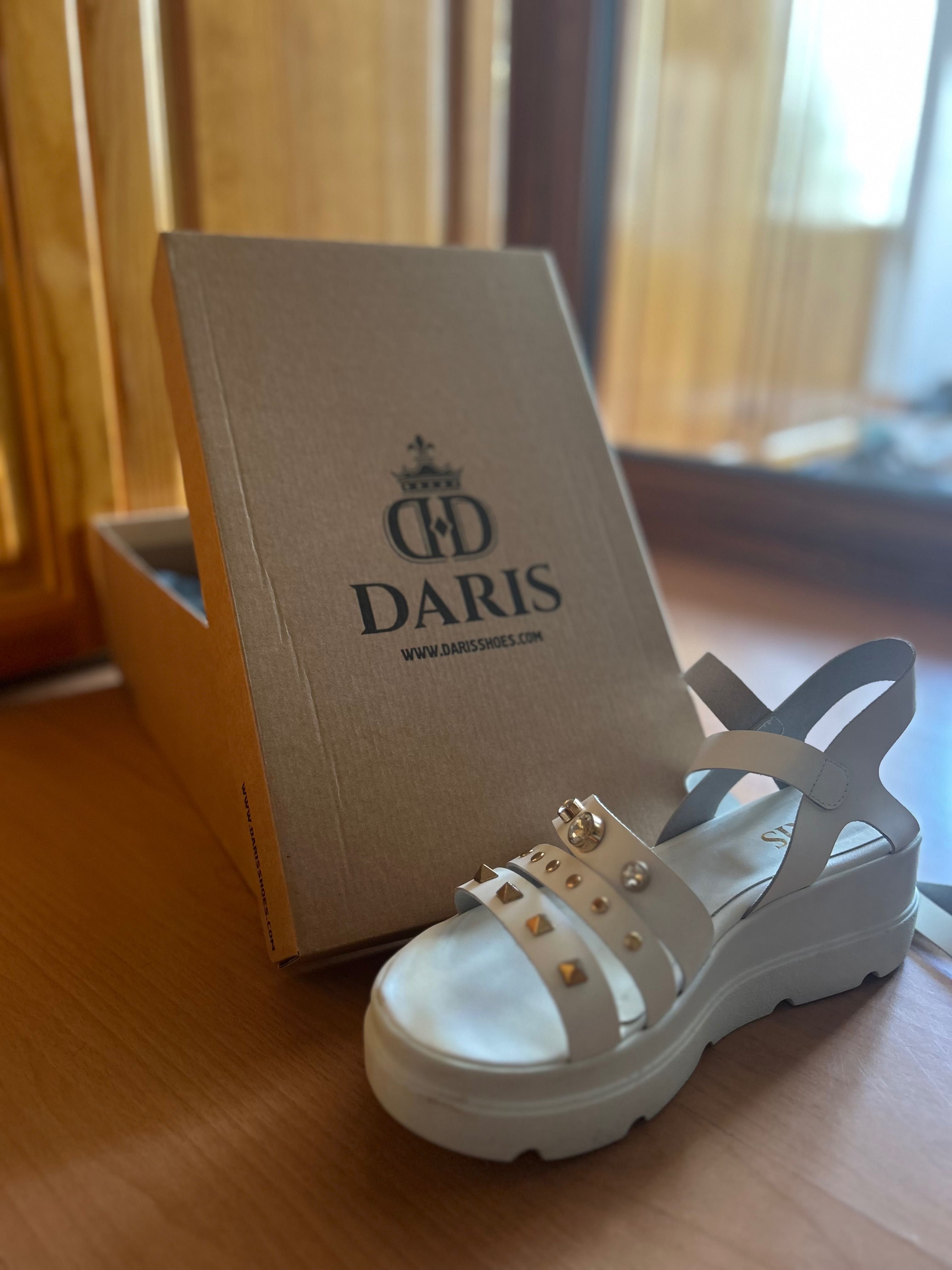 Женски бели сандали Daris