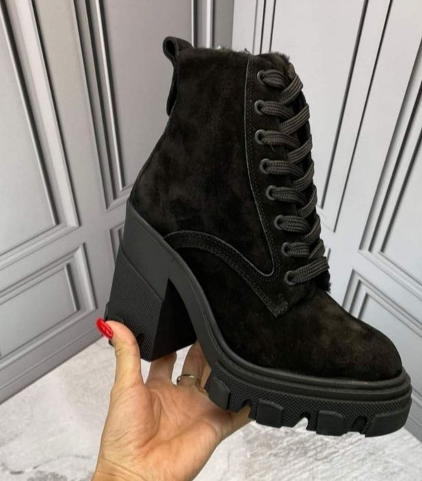 Продам  зимние  сапоги