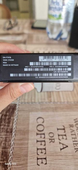 Samsung Galaxy Z Flip6 (nou în cutia originală)