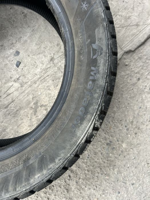 Балоны зимние  в очень хорошем состоянии