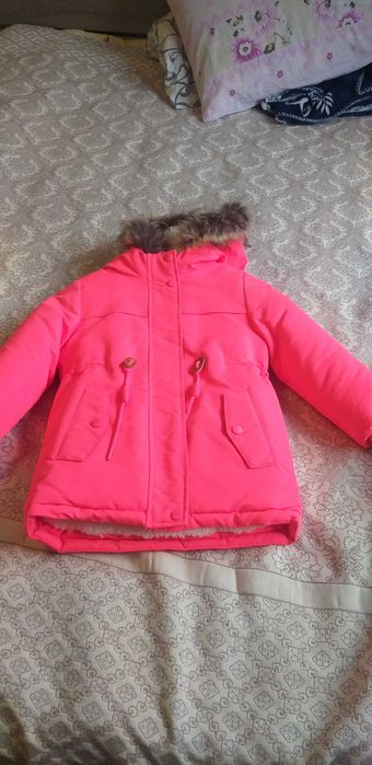 Куртка на девочку зима новая