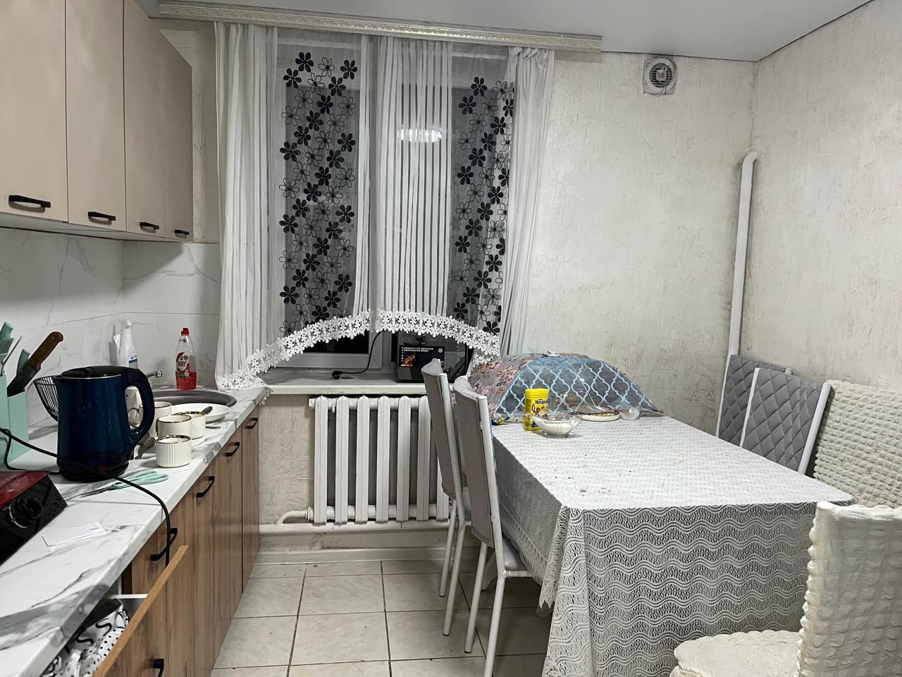 Продам дом вдоль дороги