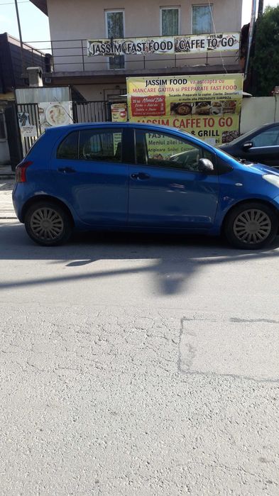 TOYOTA YARIS 2007 ,1450 euro urgent